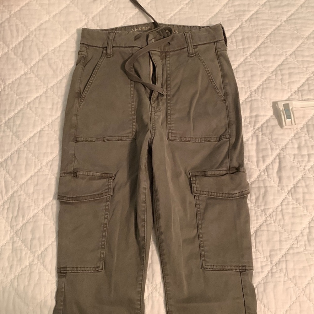 american eagle jeans/cargo jeans size 6